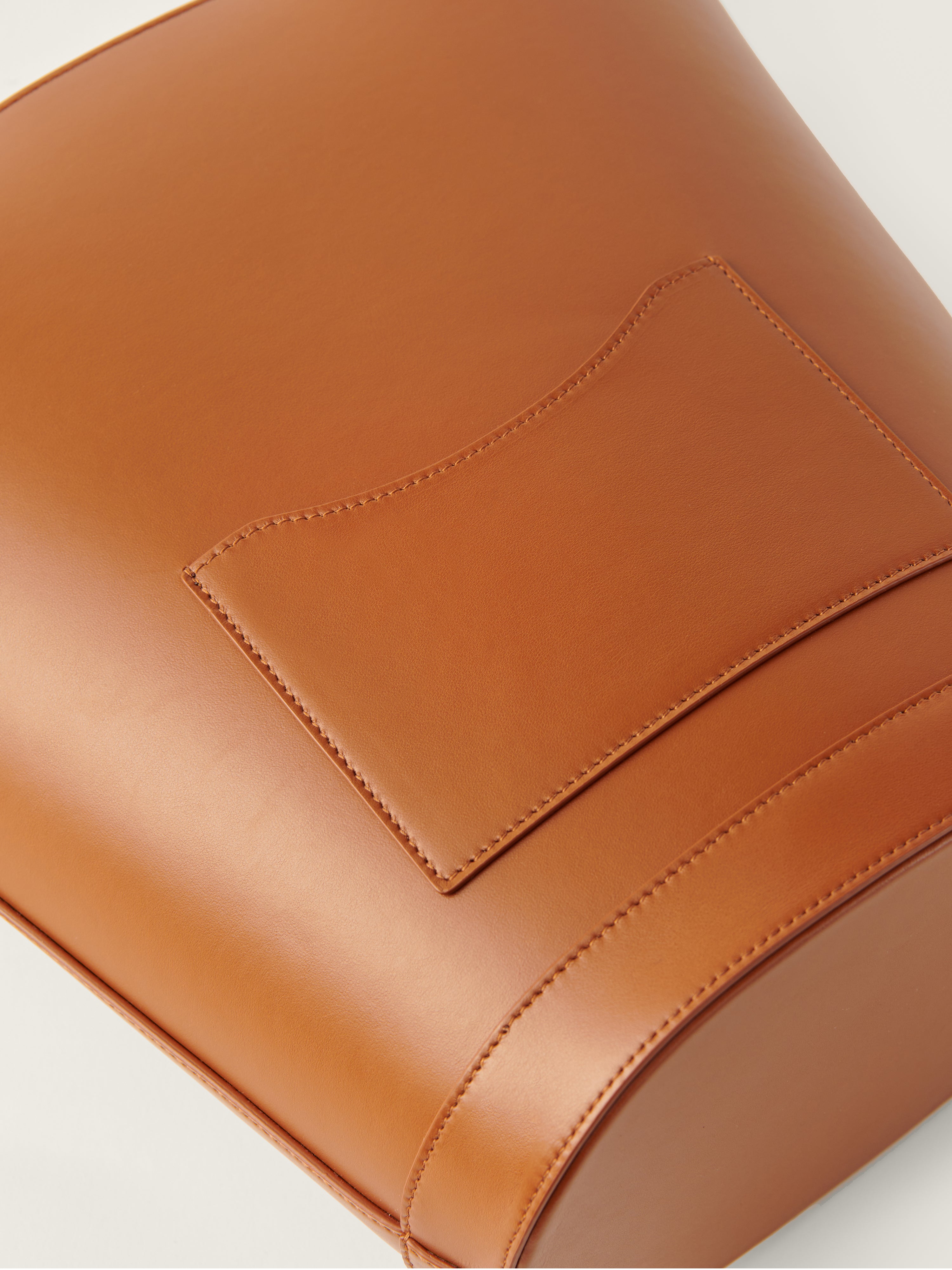 Vivian in Tan Leather – Objets Daso